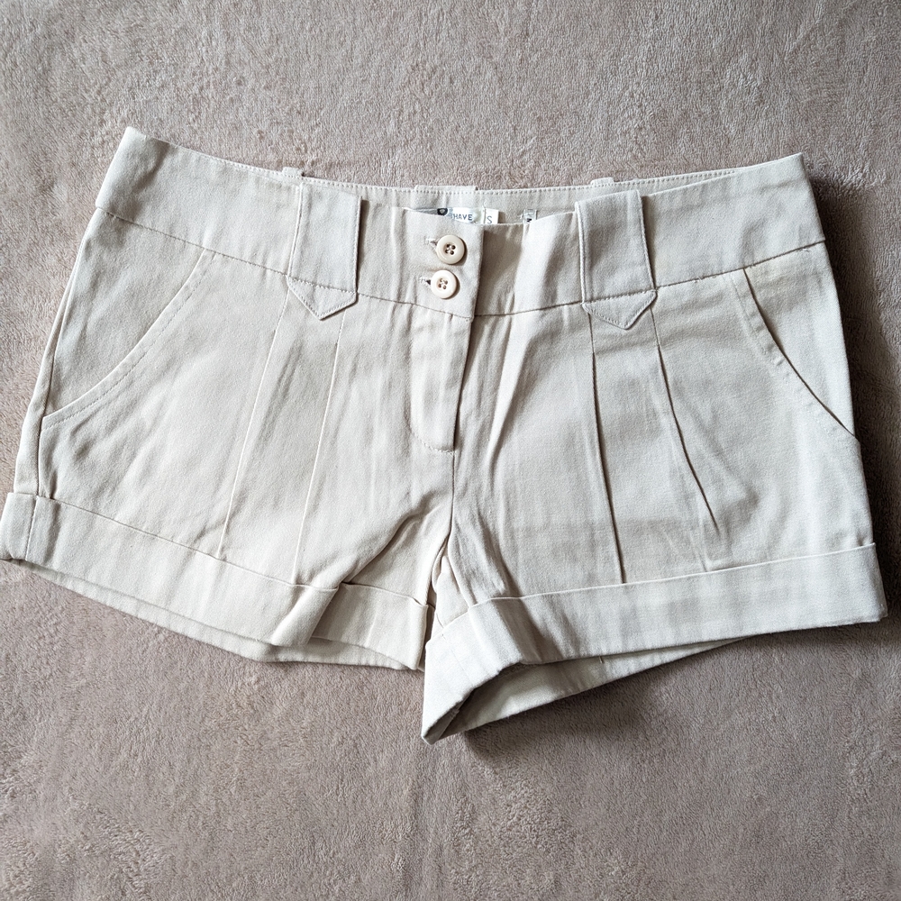 Stylish Cream Women's Shorts